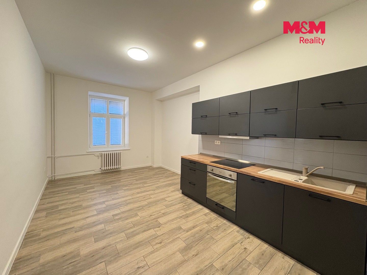 Pronájem bytu 2+1 78 m² - foto 5