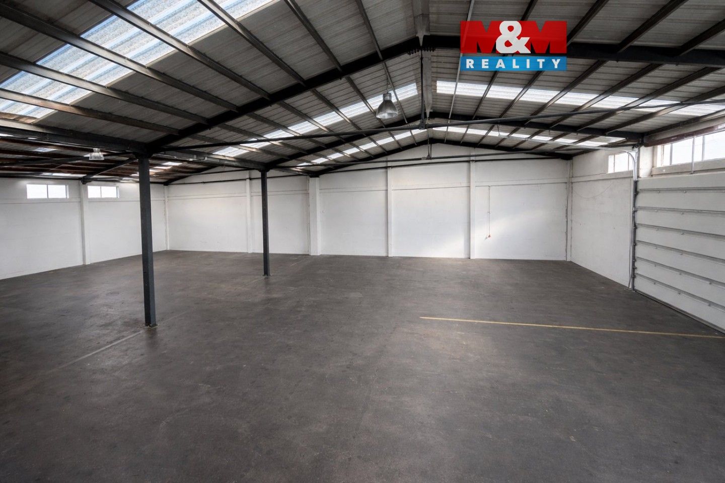 Pronájem komerčního prostoru 660 m² - foto 1