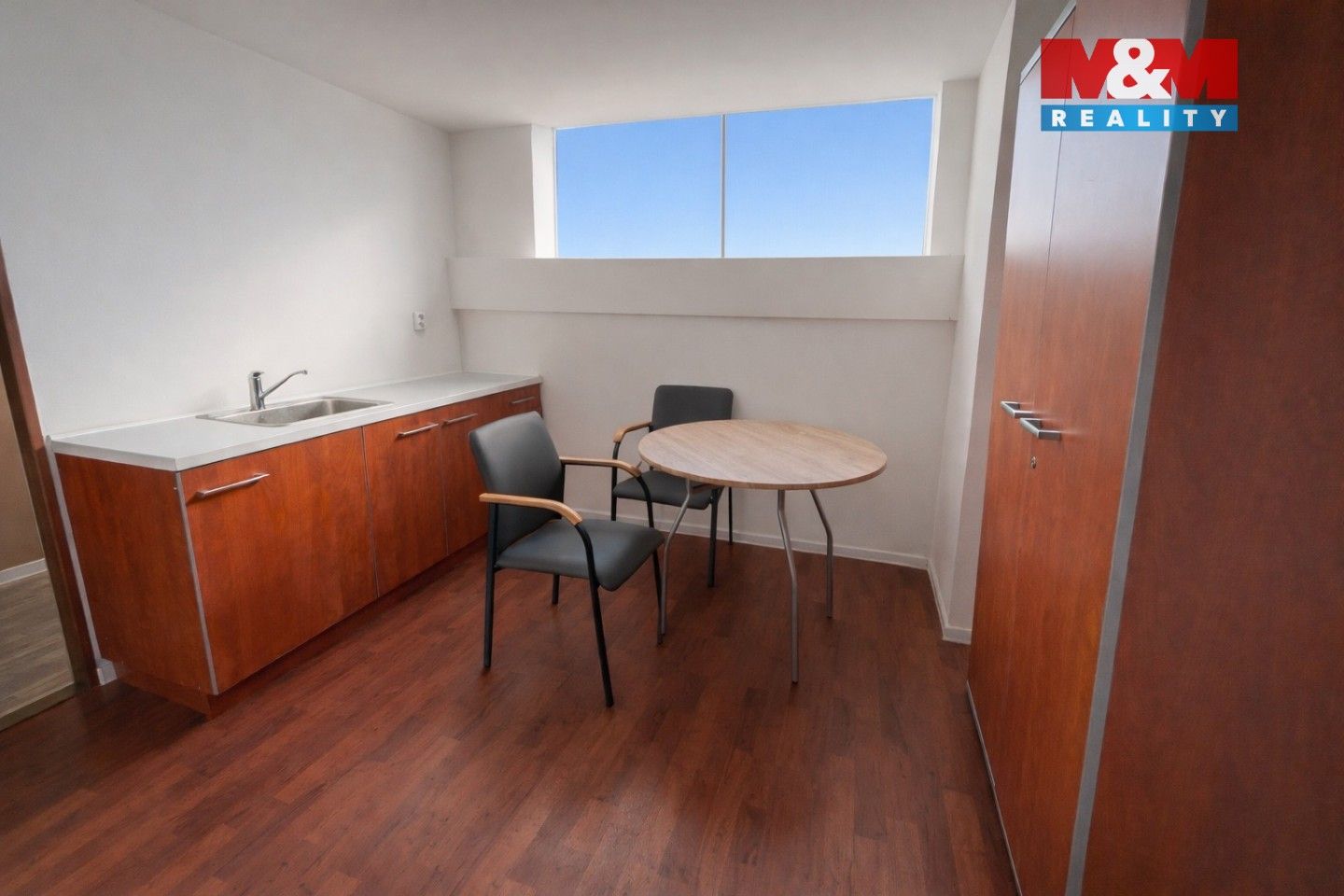 Pronájem komerčního prostoru 660 m² - foto 5