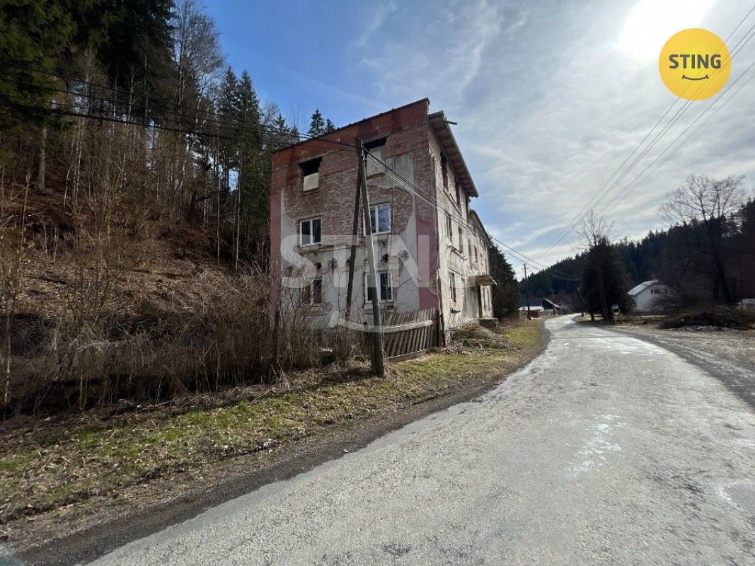 Prodej nemovitosti 700 m² - foto 14
