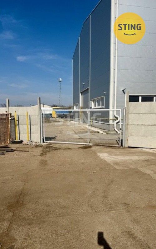 Pronájem komerčního prostoru 330 m² - foto 6