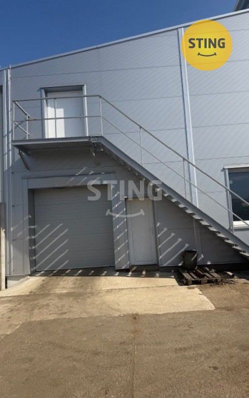 Pronájem komerčního prostoru 330 m² - foto 1