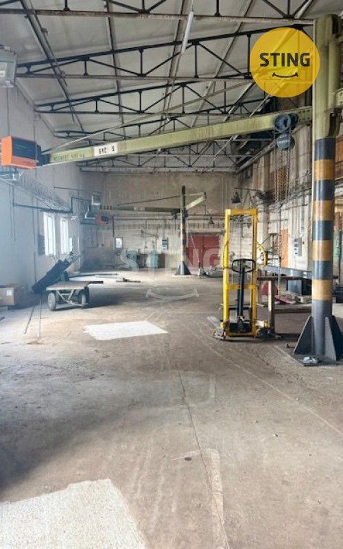 Pronájem komerčního prostoru 330 m² - foto 4