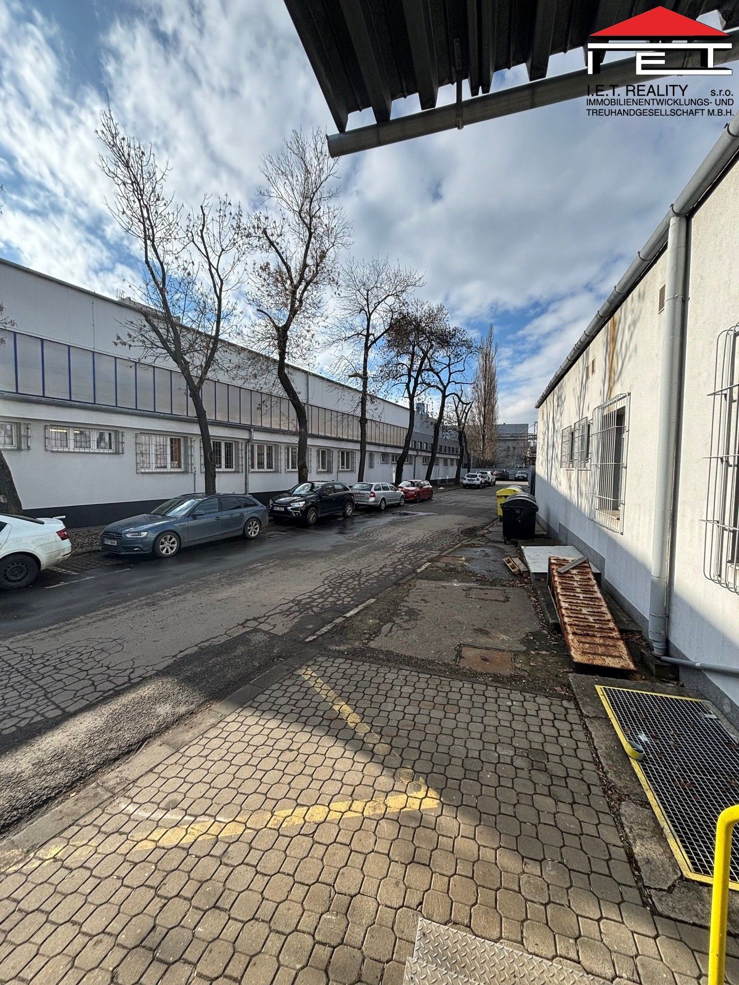 Pronájem komerčního prostoru 495 m² - foto 9