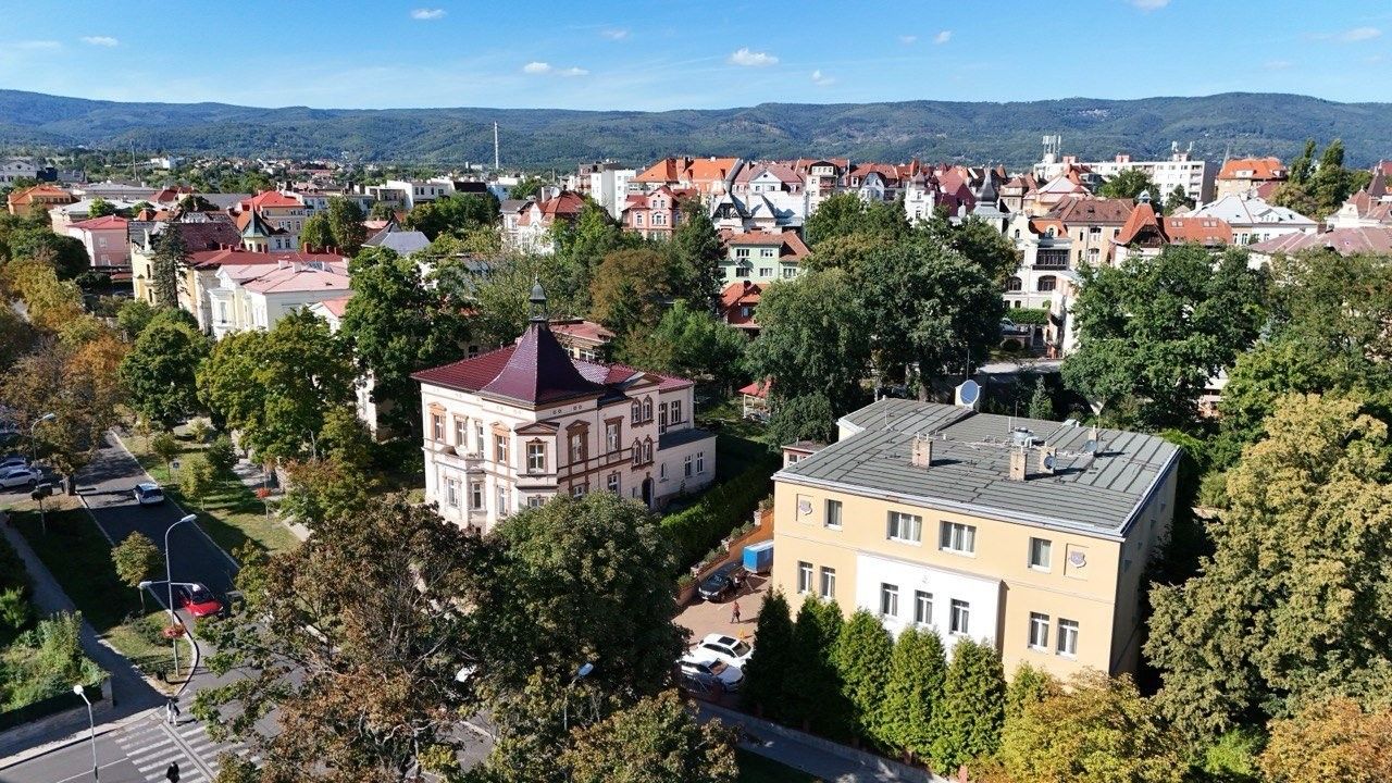 Prodej komerčního prostoru 1500 m² - foto 3