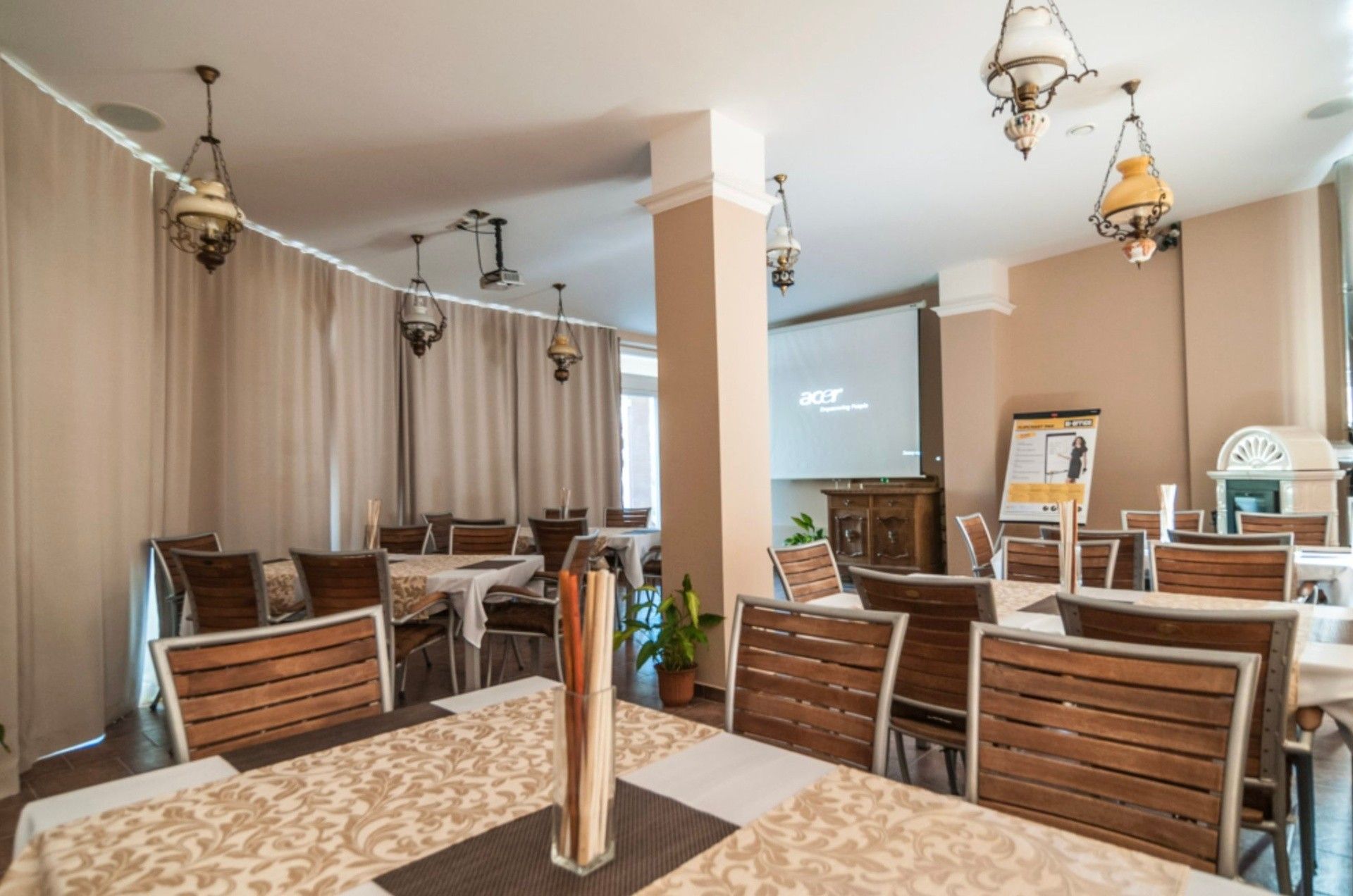 Prodej komerčního prostoru 1500 m² - foto 9