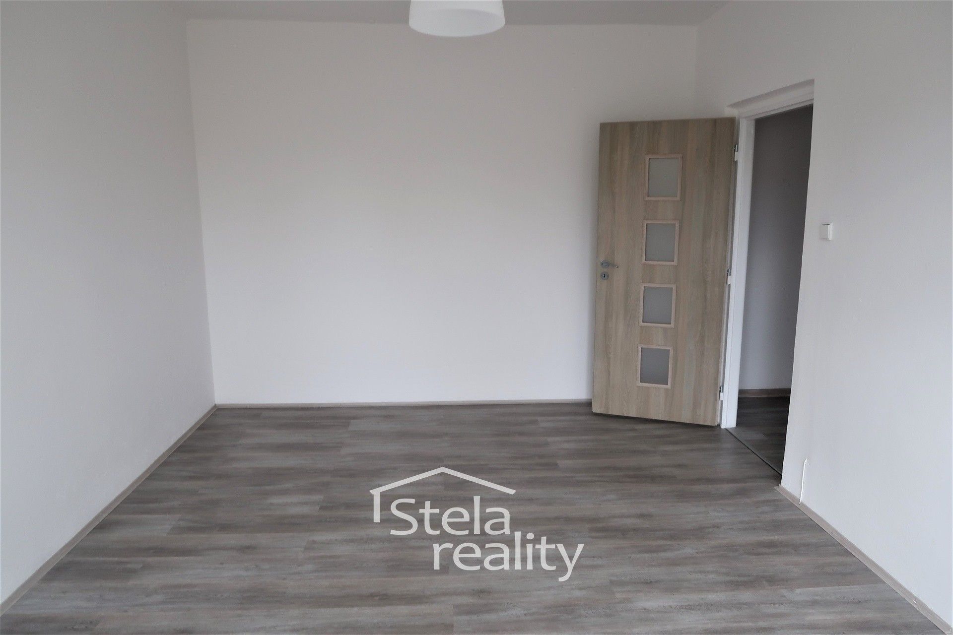 Pronájem bytu 2+1 54 m² - foto 3
