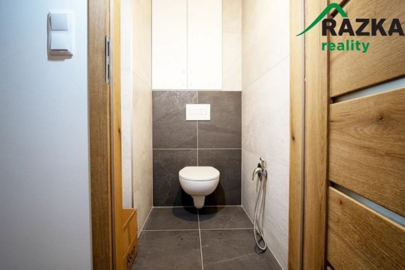 Prodej bytu 4+kk 80 m² - foto 11