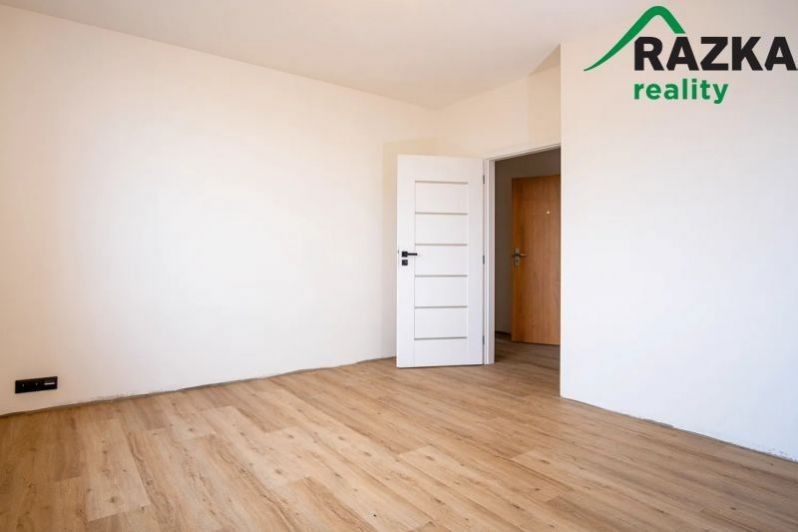 Prodej bytu 4+kk 80 m² - foto 9