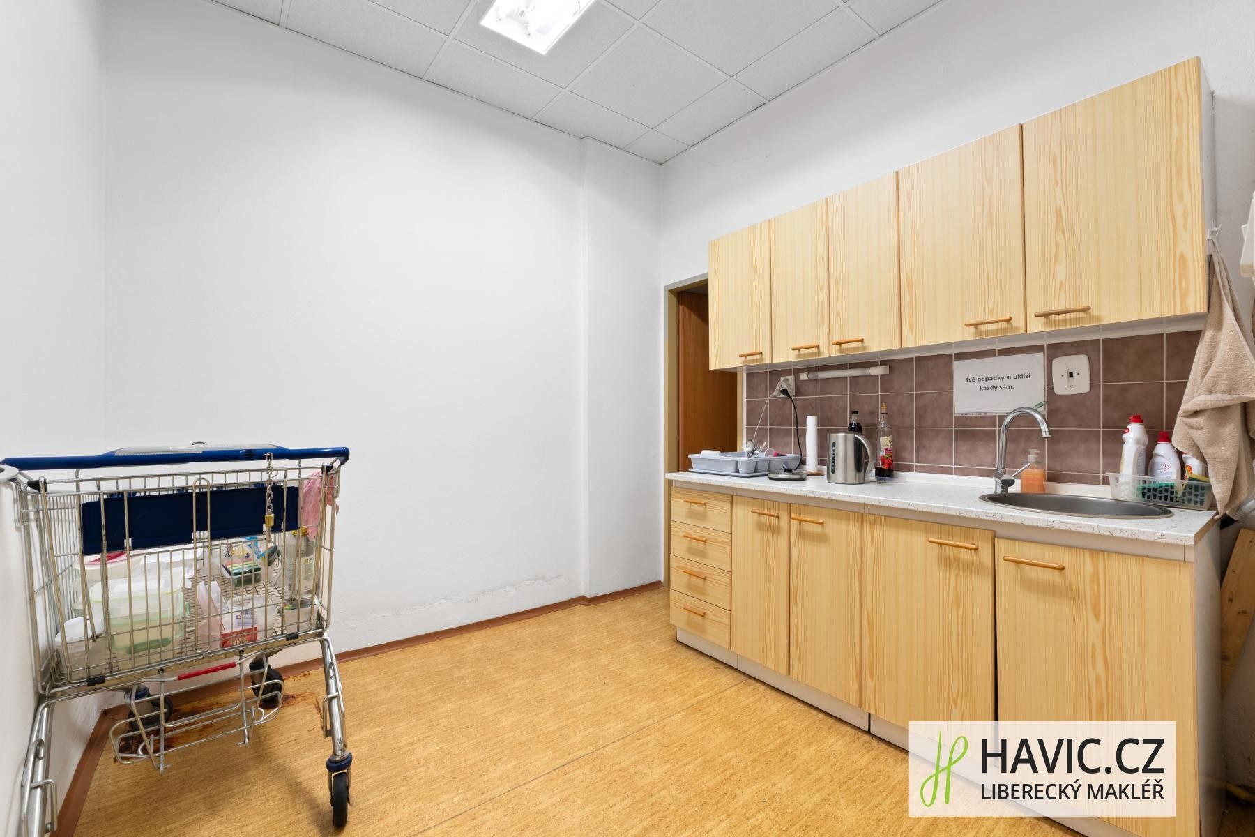 Pronájem komerčního prostoru 21 m² - foto 11
