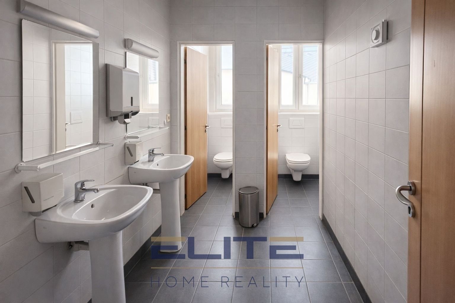 Pronájem komerčního prostoru 775 m² - foto 19