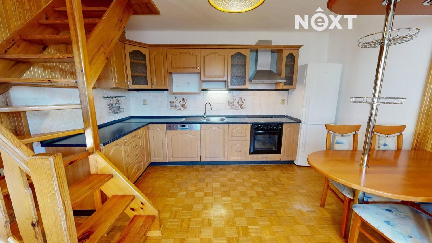 Prodej nemovitosti 250 m² - foto 11