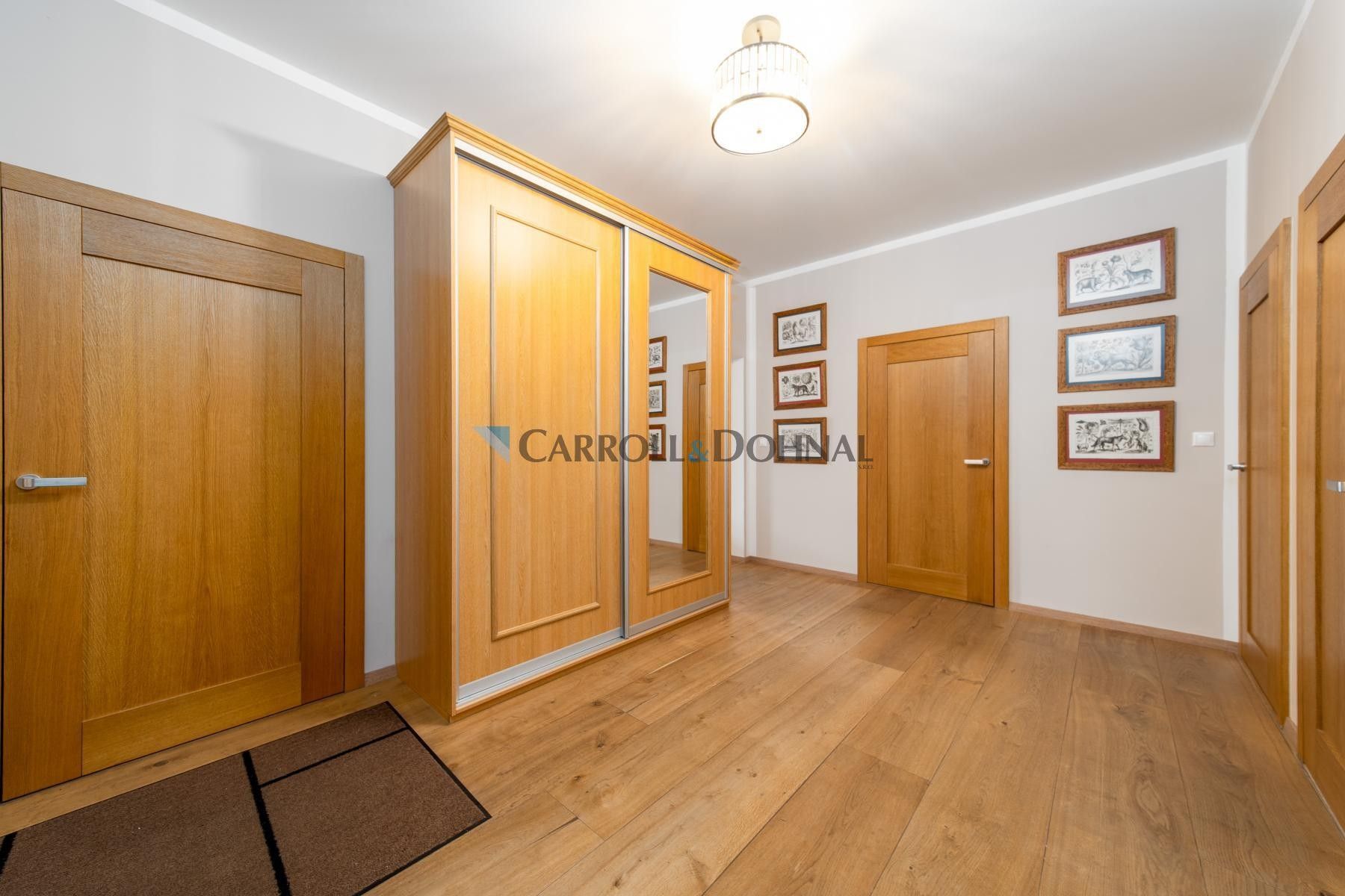 Prodej bytu 4+kk 119 m² - foto 4
