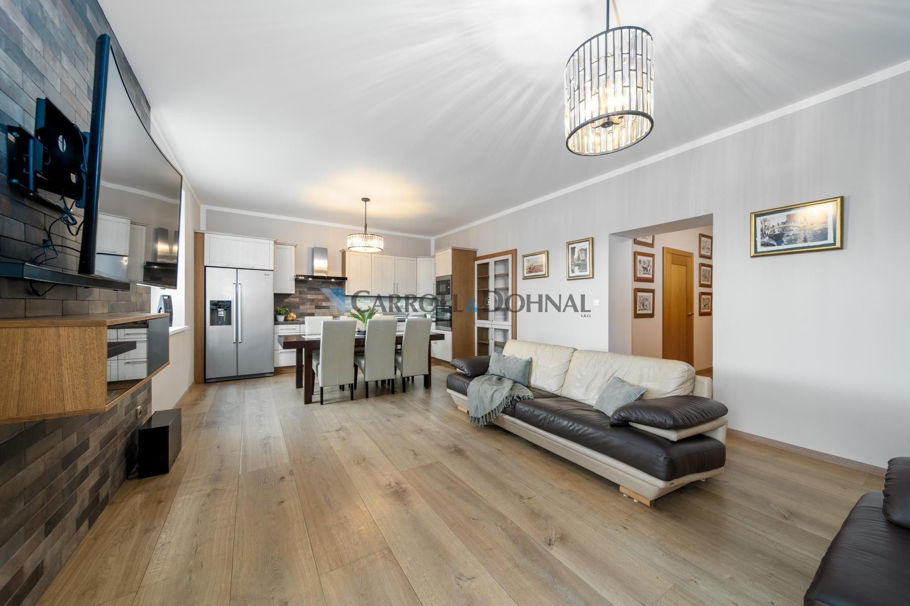 Prodej bytu 4+kk 119 m² - foto 1
