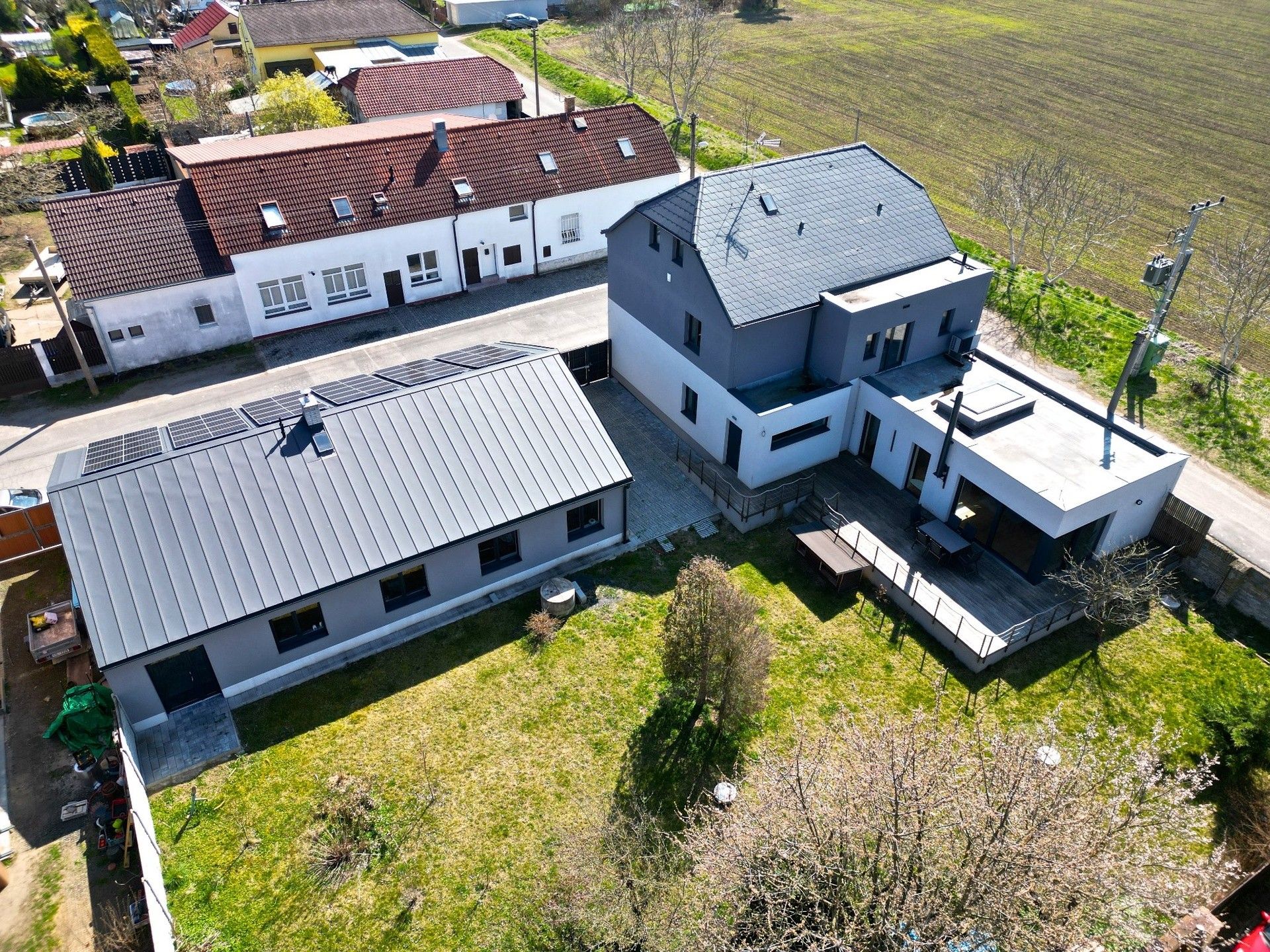 Prodej domu 302 m² - foto 1