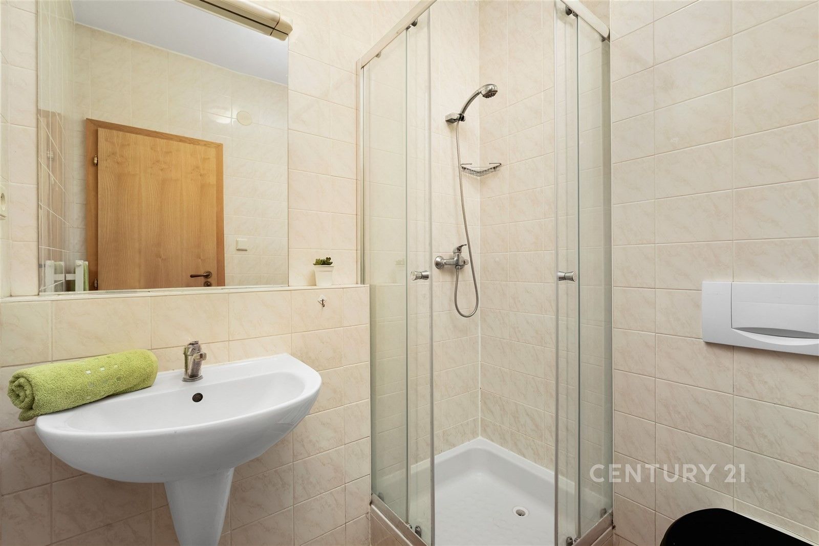 Prodej komerčního prostoru 930 m² - foto 14