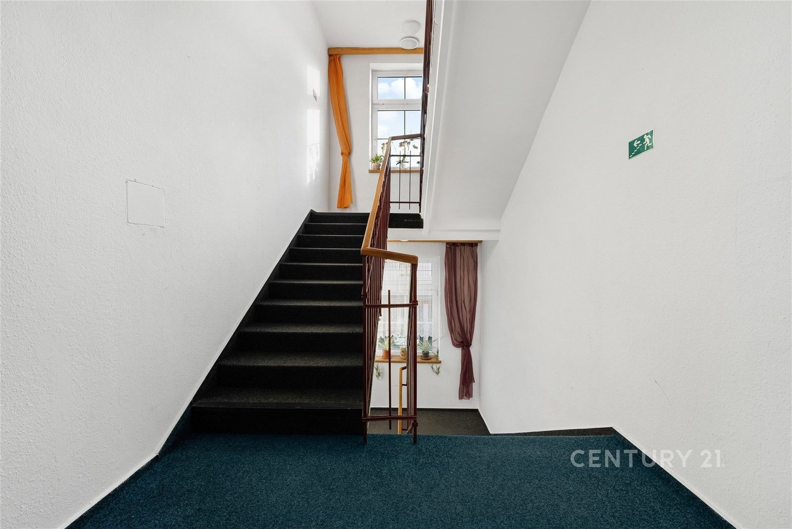 Prodej komerčního prostoru 930 m² - foto 23