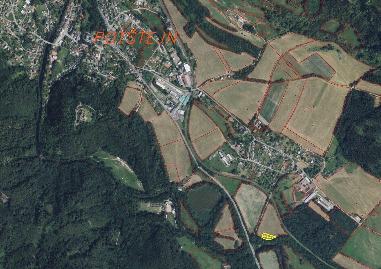 Prodej nemovitosti 1900 m² - foto 2