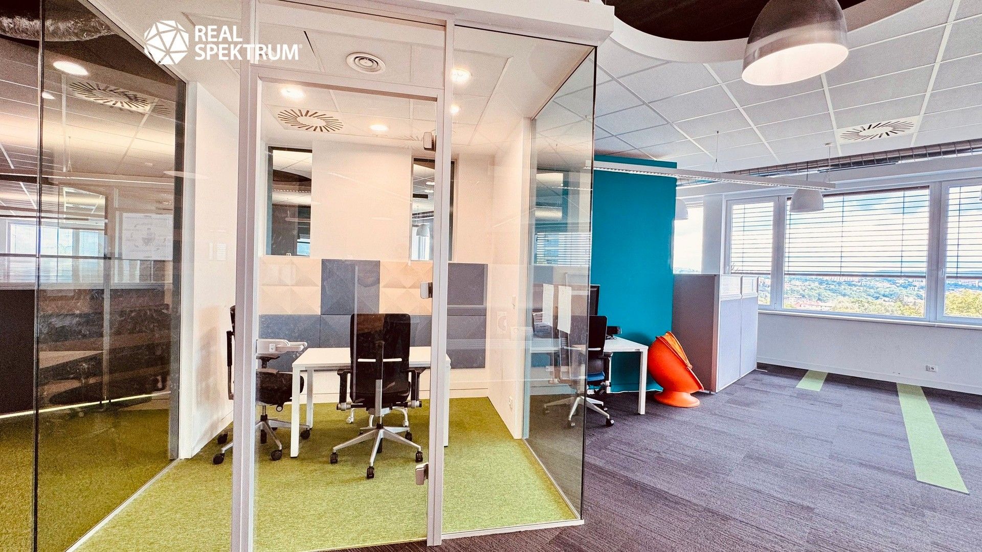 Pronájem komerčního prostoru 539 m² - foto 6