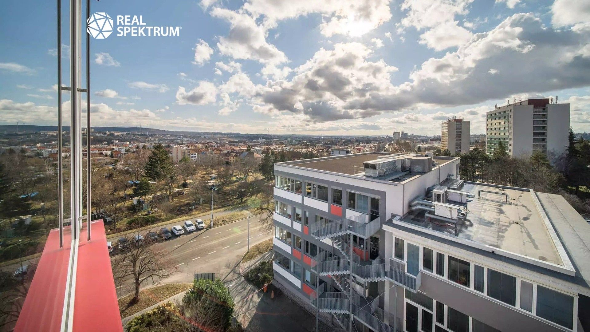 Pronájem komerčního prostoru 539 m² - foto 7