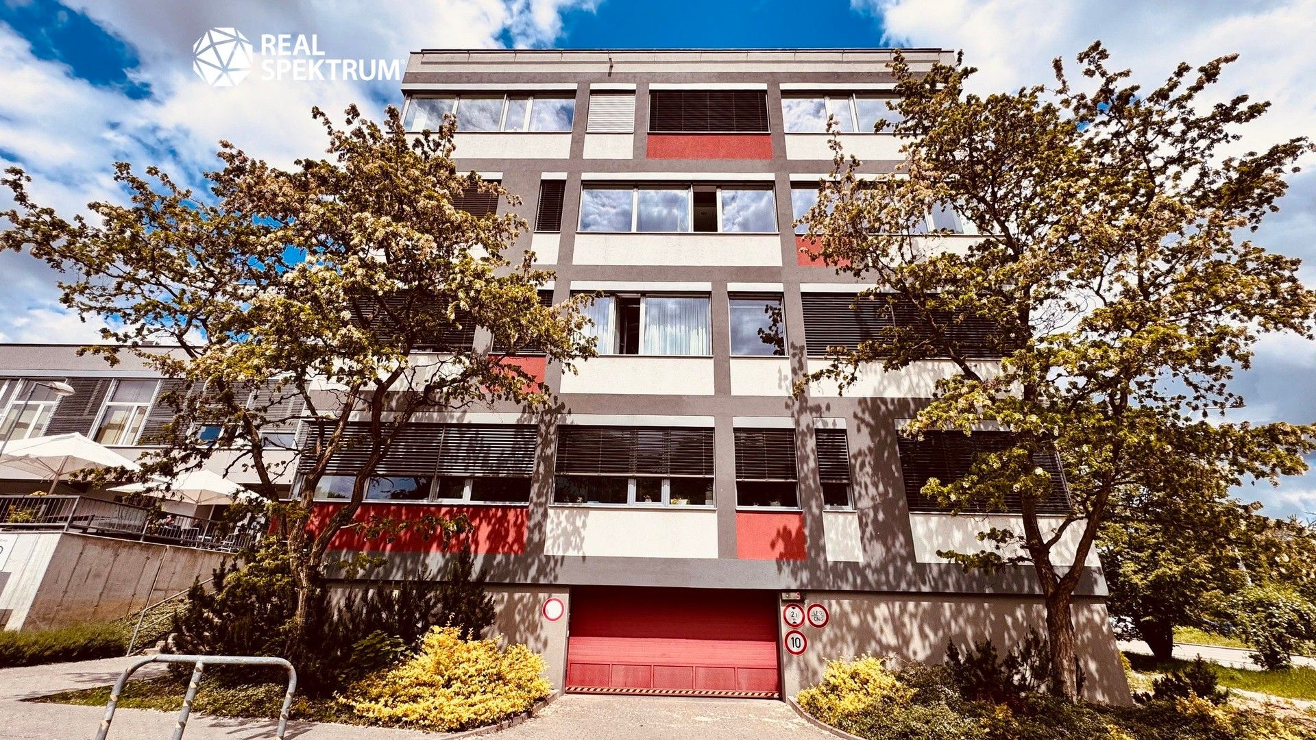 Pronájem komerčního prostoru 539 m² - foto 12