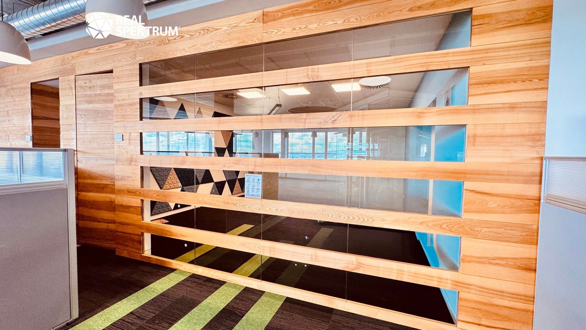 Pronájem komerčního prostoru 539 m² - foto 18