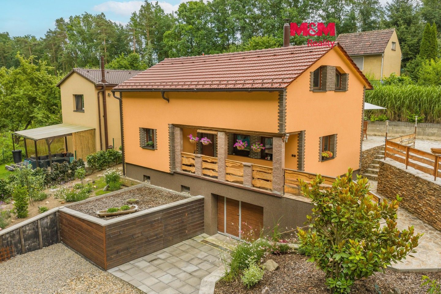 Prodej domu 100 m² - foto 1