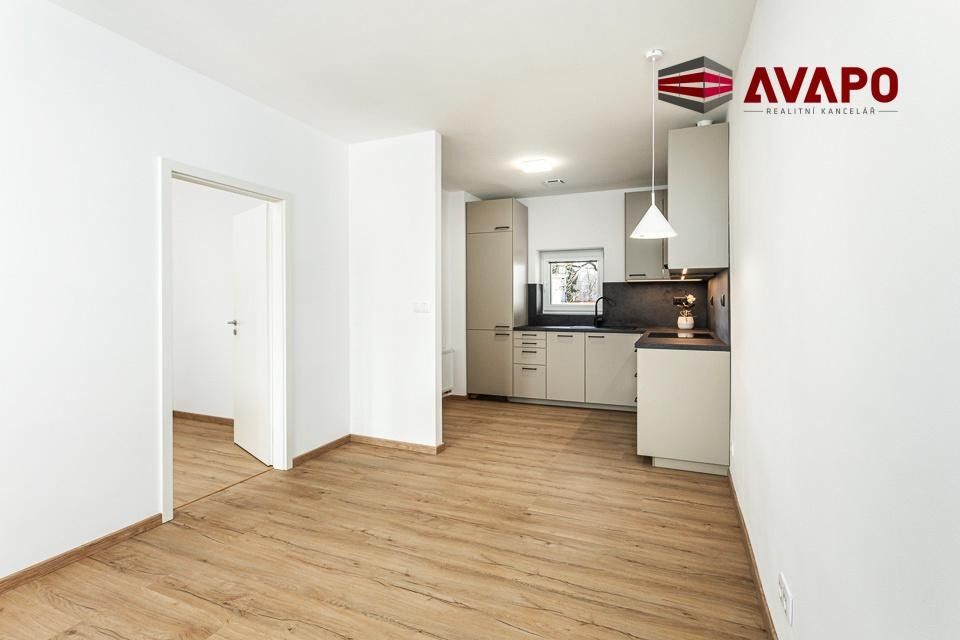 Pronájem bytu 1+1 37 m² - foto 3