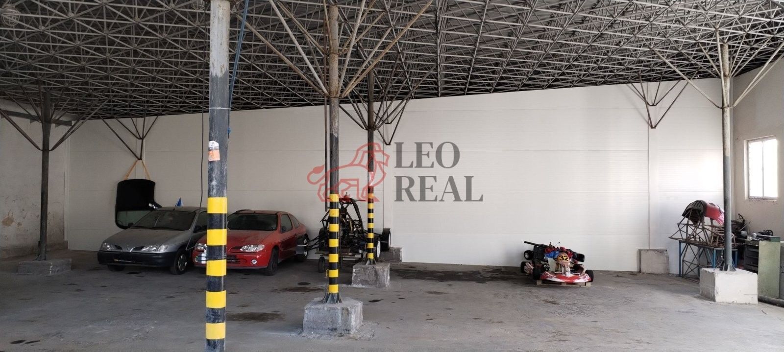 Pronájem komerčního prostoru 828 m² - foto 5