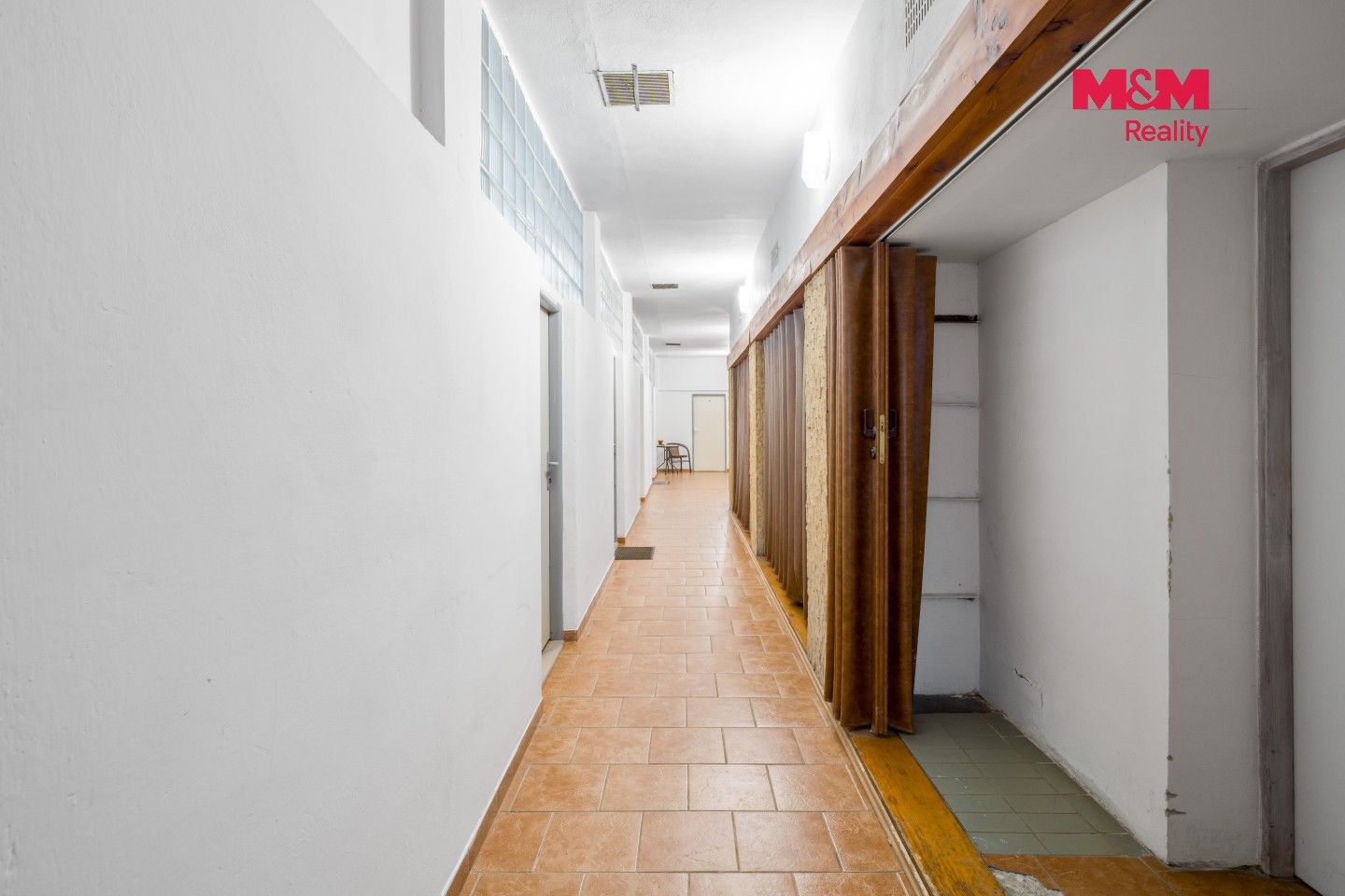Pronájem komerčního prostoru 63 m² - foto 7
