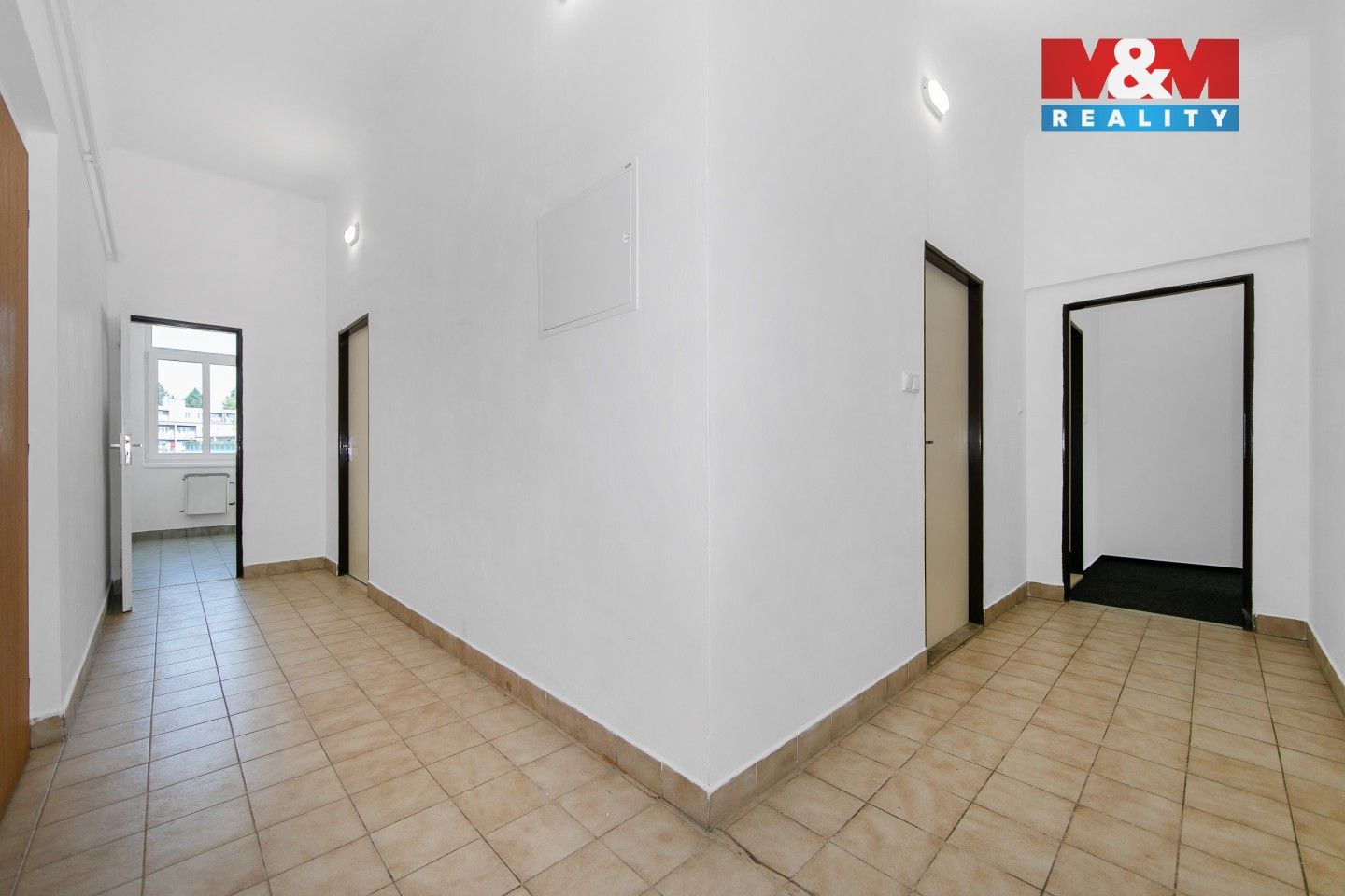 Pronájem komerčního prostoru 100 m² - foto 6