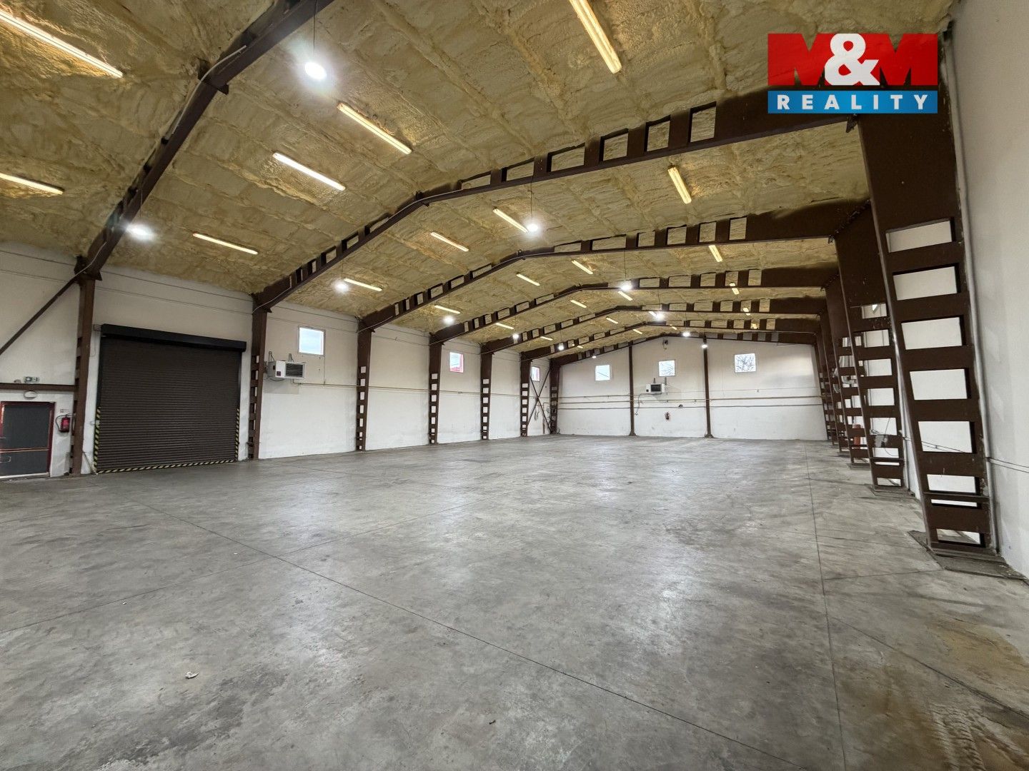 Pronájem nemovitosti 574 m² - foto 4