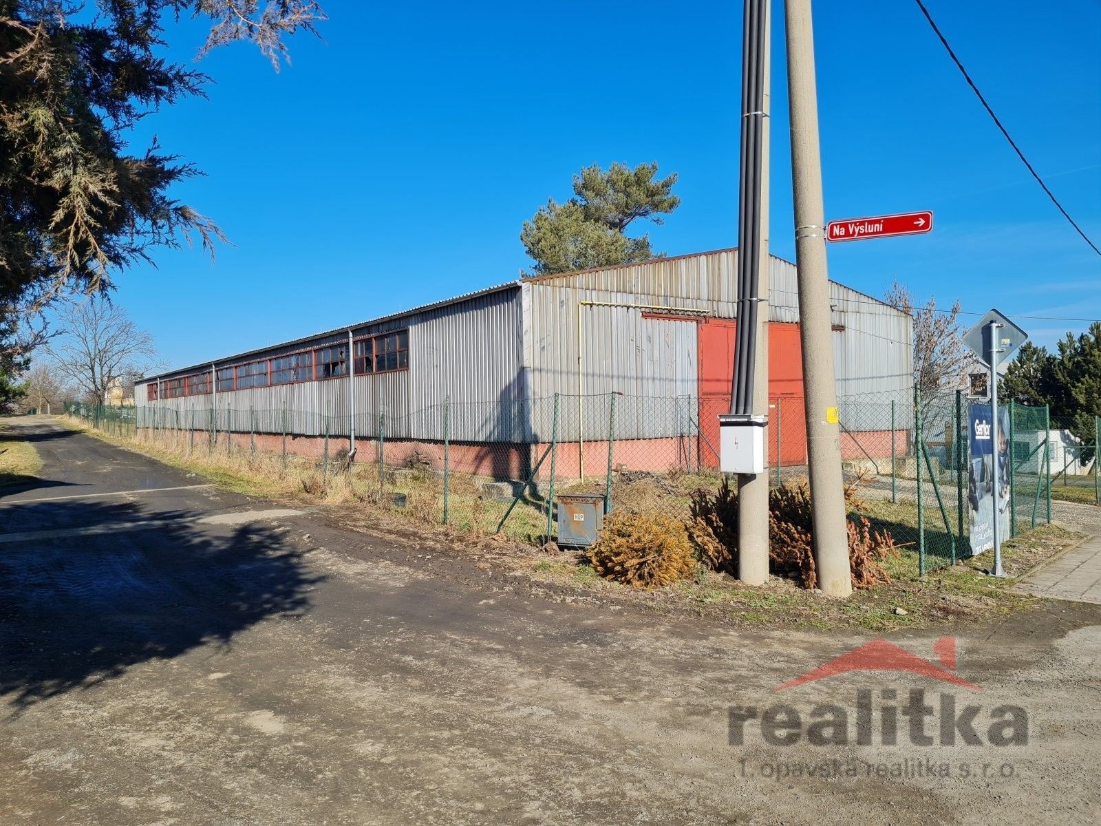 Pronájem komerčního prostoru 928 m² - foto 1
