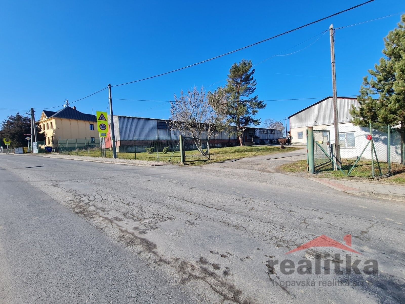 Pronájem komerčního prostoru 928 m² - foto 6