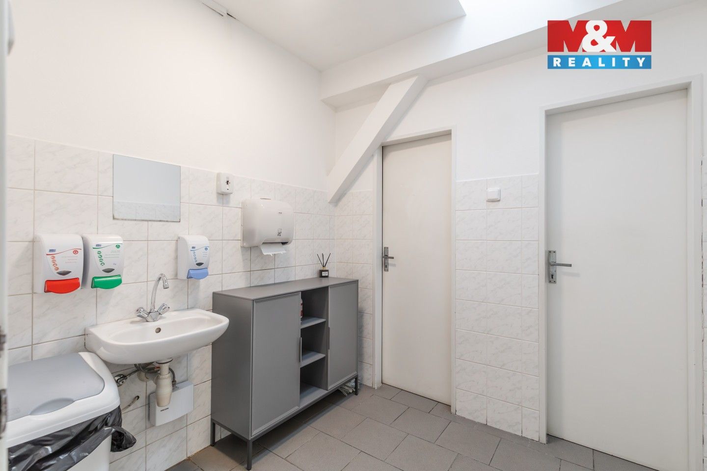 Prodej komerčního prostoru 455 m² - foto 26