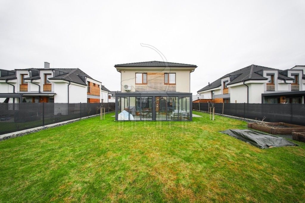 Prodej domu 168 m² - foto 4