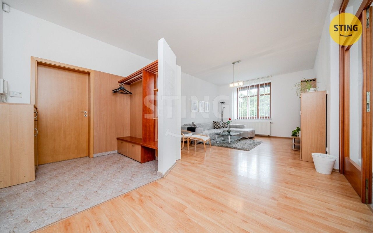Pronájem bytu 3+1 102 m² - foto 10