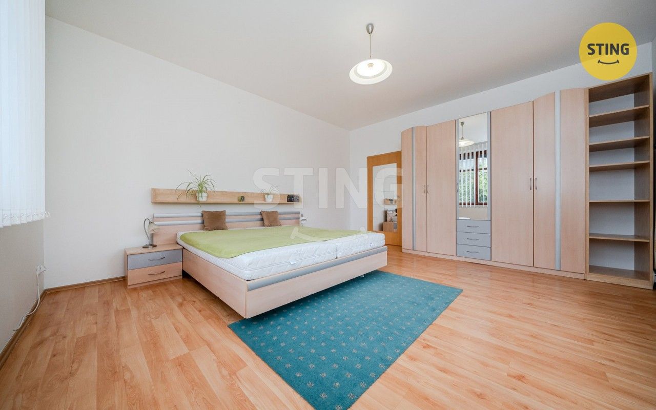 Pronájem bytu 3+1 102 m² - foto 14