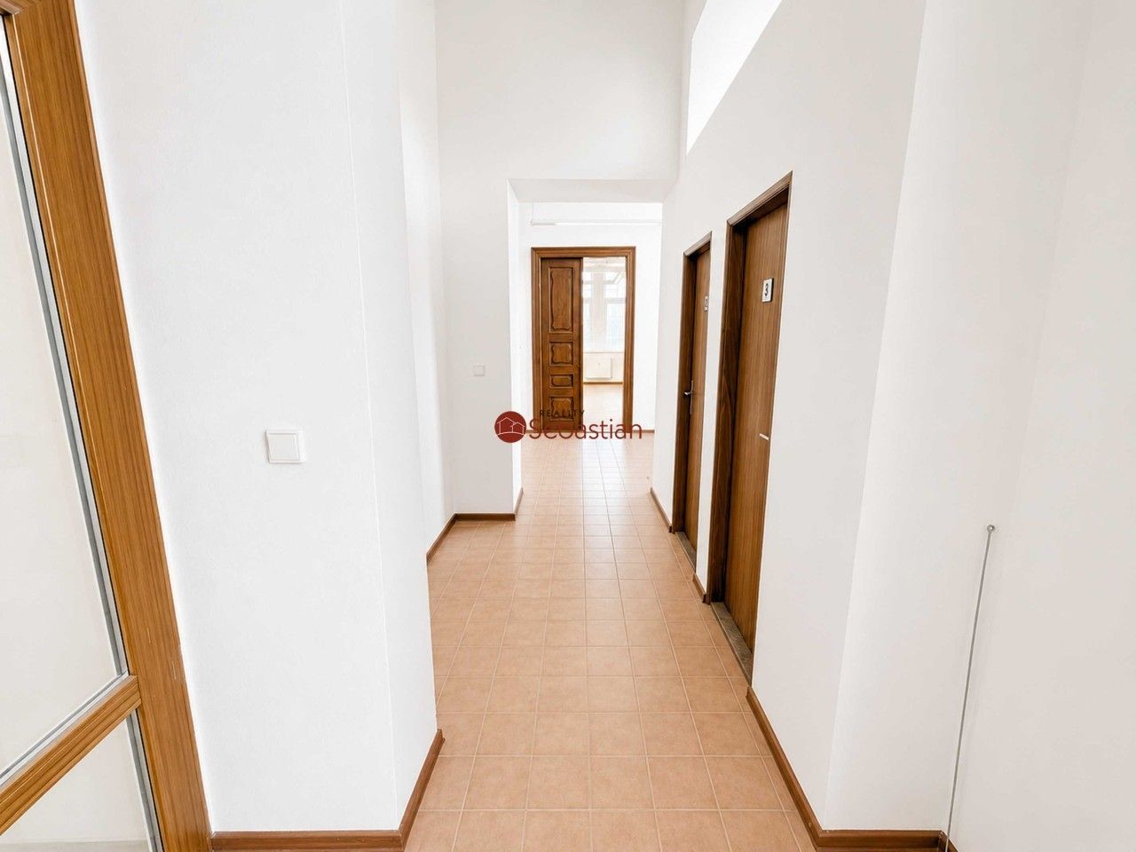 Pronájem komerčního prostoru 182 m² - foto 6