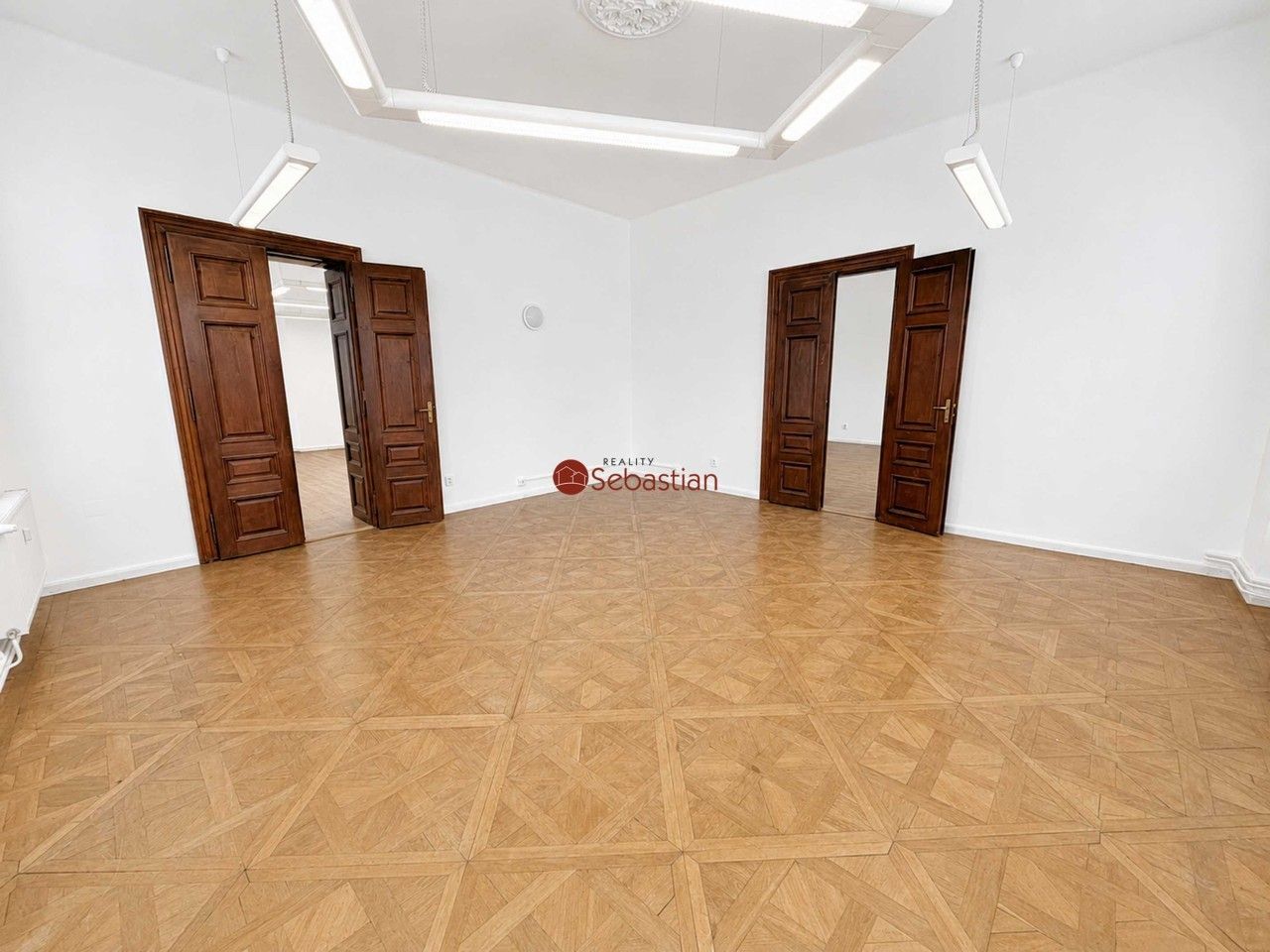 Pronájem komerčního prostoru 182 m² - foto 8