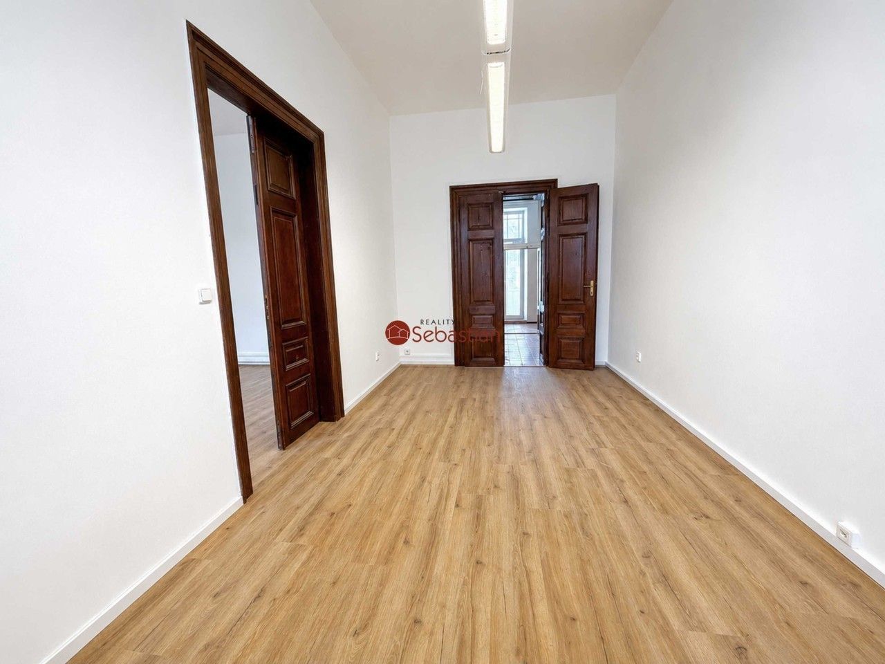 Pronájem komerčního prostoru 182 m² - foto 12