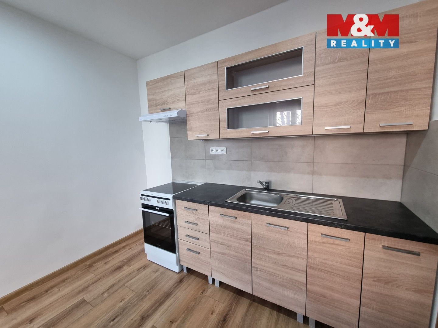 Pronájem bytu 1+1 60 m² - foto 3