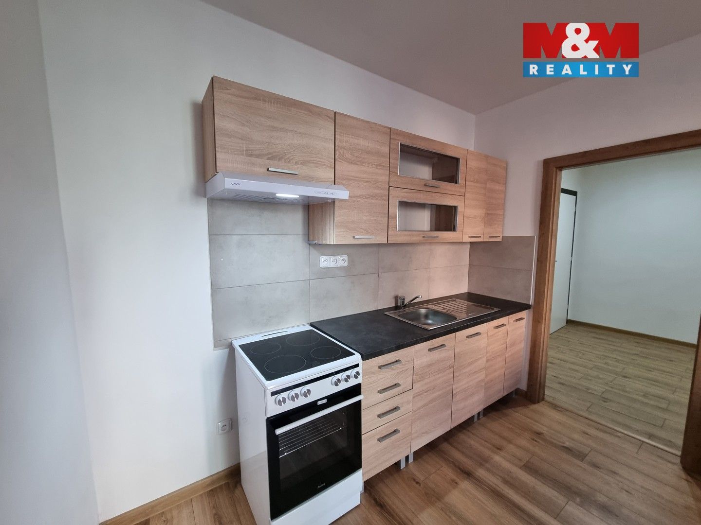 Pronájem bytu 1+1 60 m² - foto 4