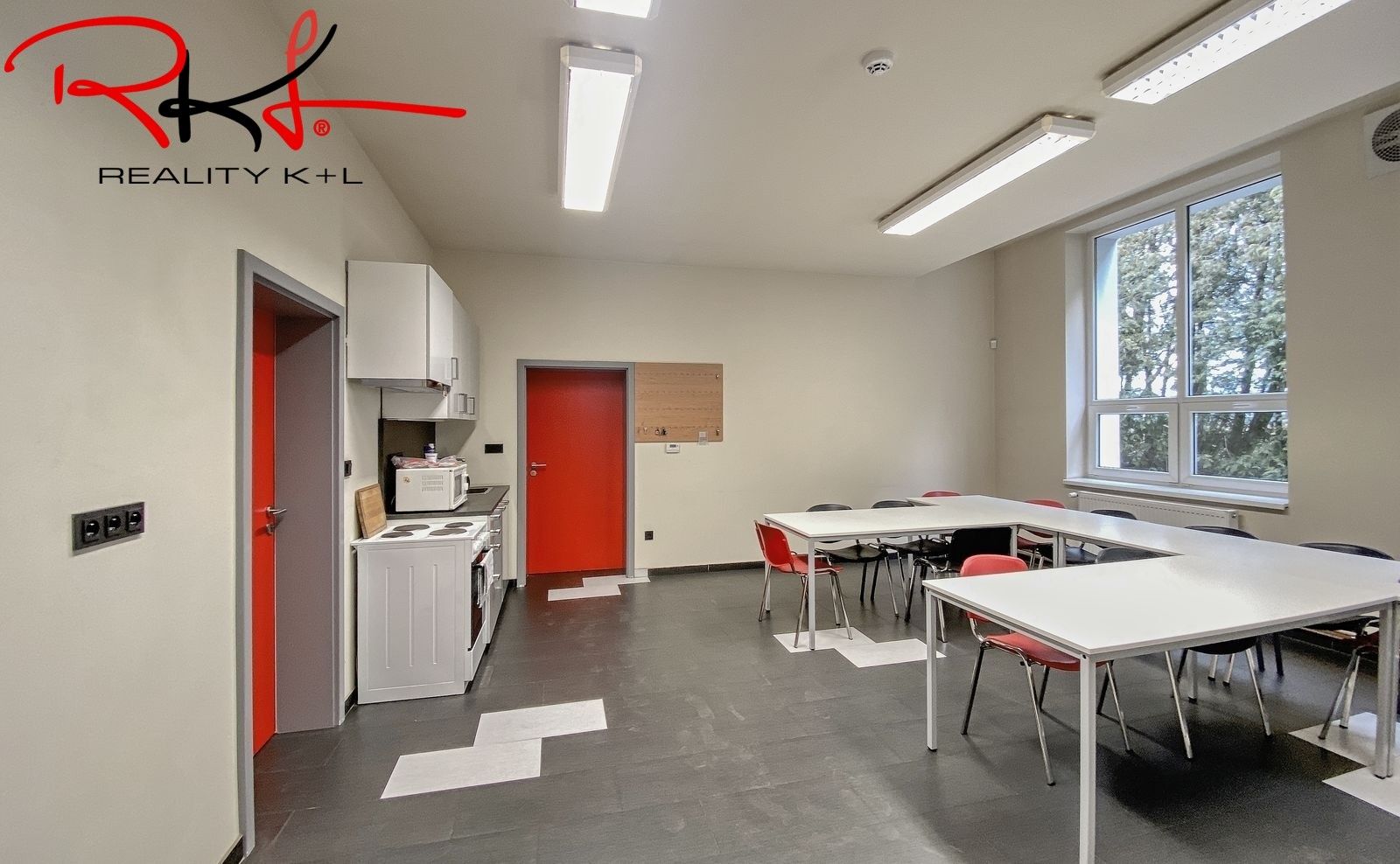 Pronájem komerčního prostoru 198 m² - foto 6