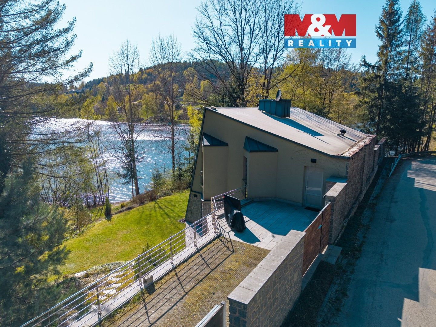 Prodej domu 237 m² - foto 1