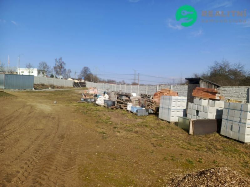 Prodej pozemku 698 m² - foto 2