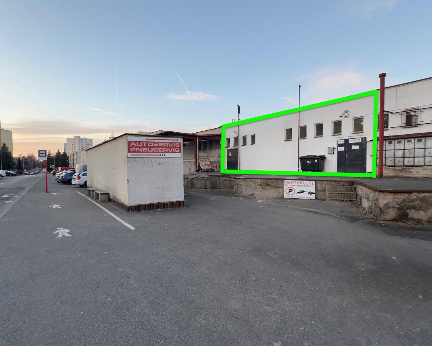 Pronájem komerčního prostoru 360 m² - foto 4