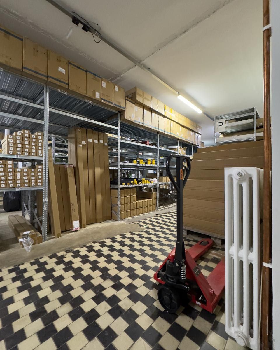Pronájem komerčního prostoru 360 m² - foto 7