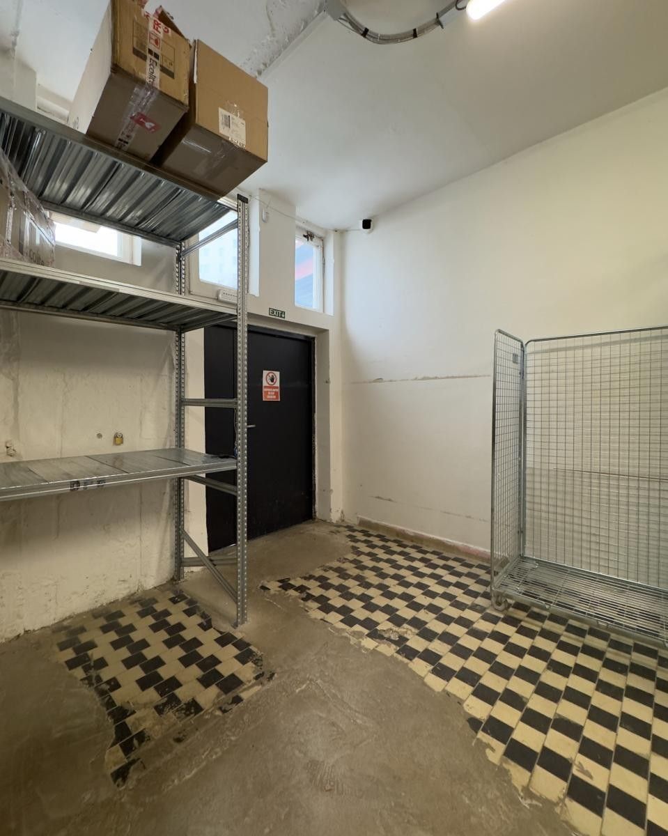 Pronájem komerčního prostoru 360 m² - foto 6