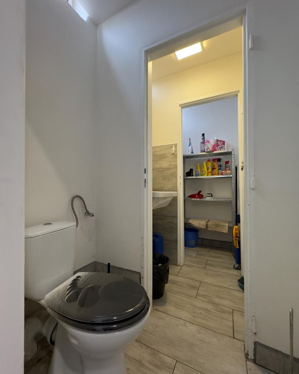 Pronájem komerčního prostoru 360 m² - foto 11